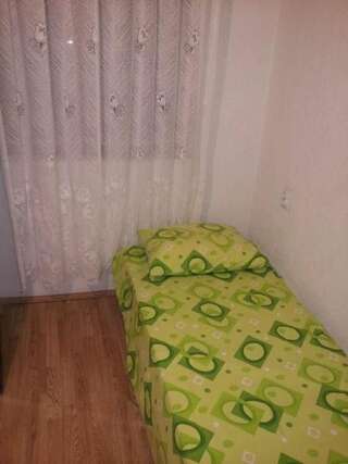 Гостевой дом Accommodation Sutomore Сутоморе Номер с 2 односпальными кроватями и общей кухней-4